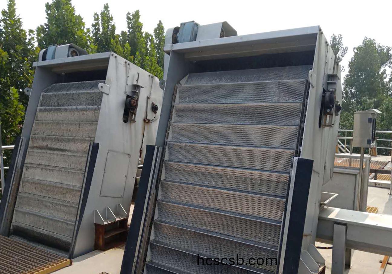 網闆堦梯式格(ge)柵除汚機